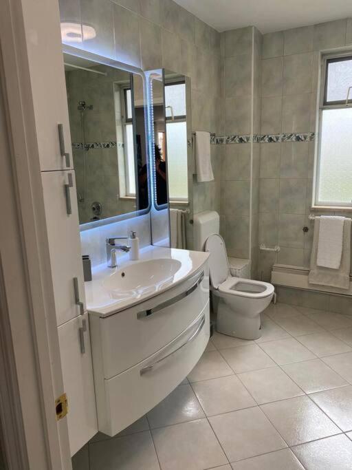 Lovely 3 Bedroom Apartment In Quiet Area W/ Pool Pula Exterior photo